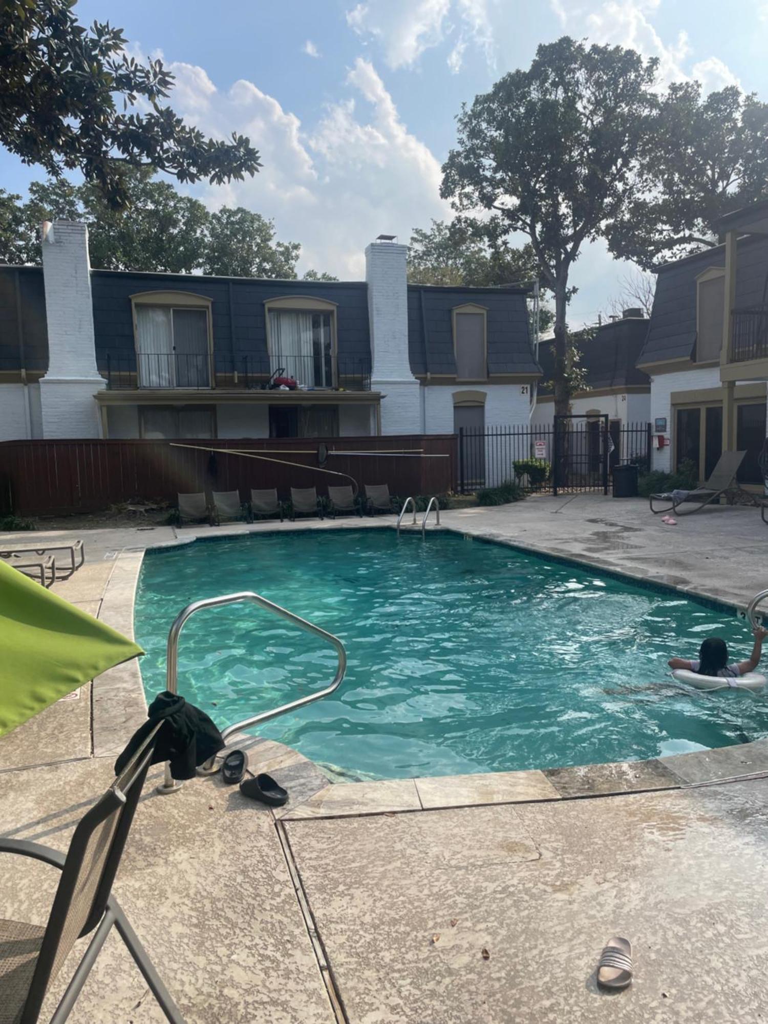 Huge One Bedroom With 2 Queen Size Beds Houston Extérieur photo